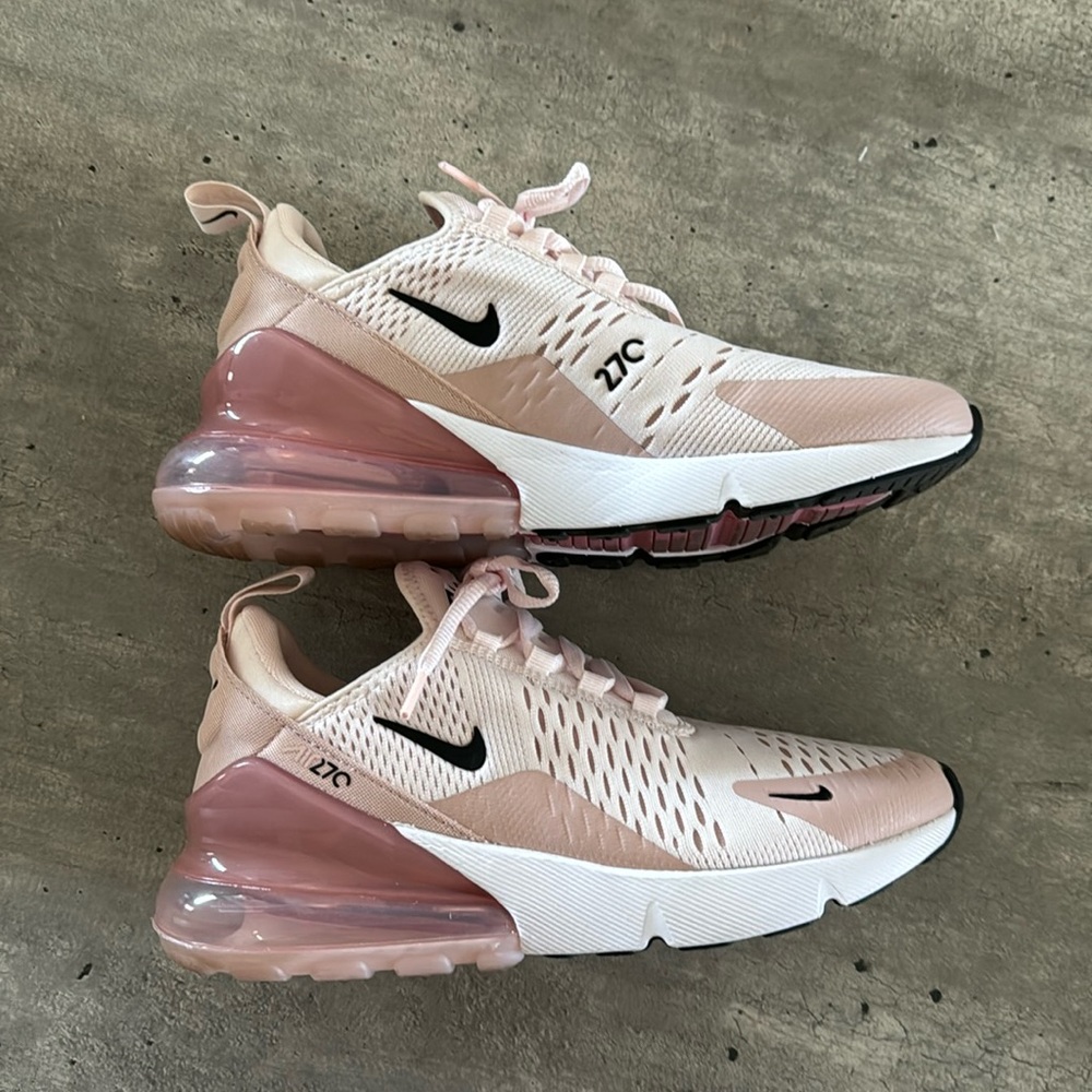 NIKE Air Max 270 shoes in pink